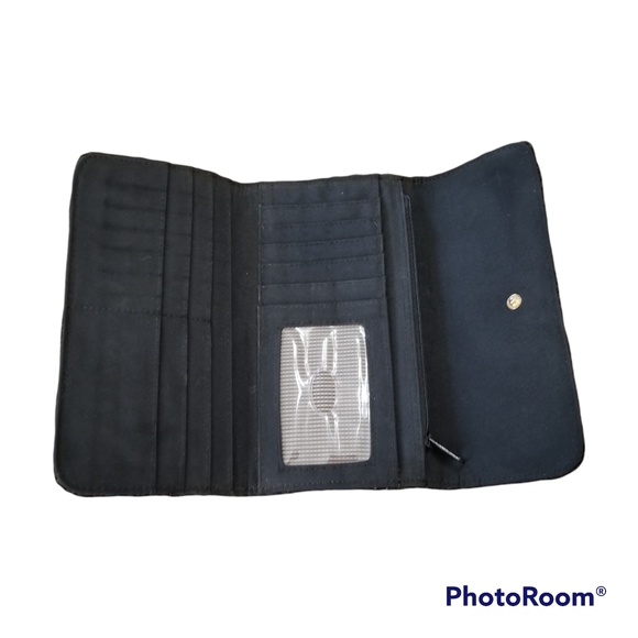 NWOT Liz Clairbone Black Macrame Small Hand Purse Or Wallet - Picture 3 of 5